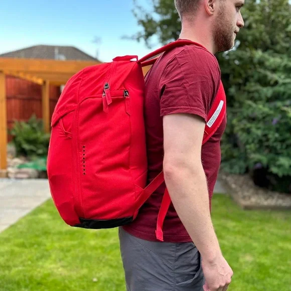 Nike red back pack - Picture 3 of 4